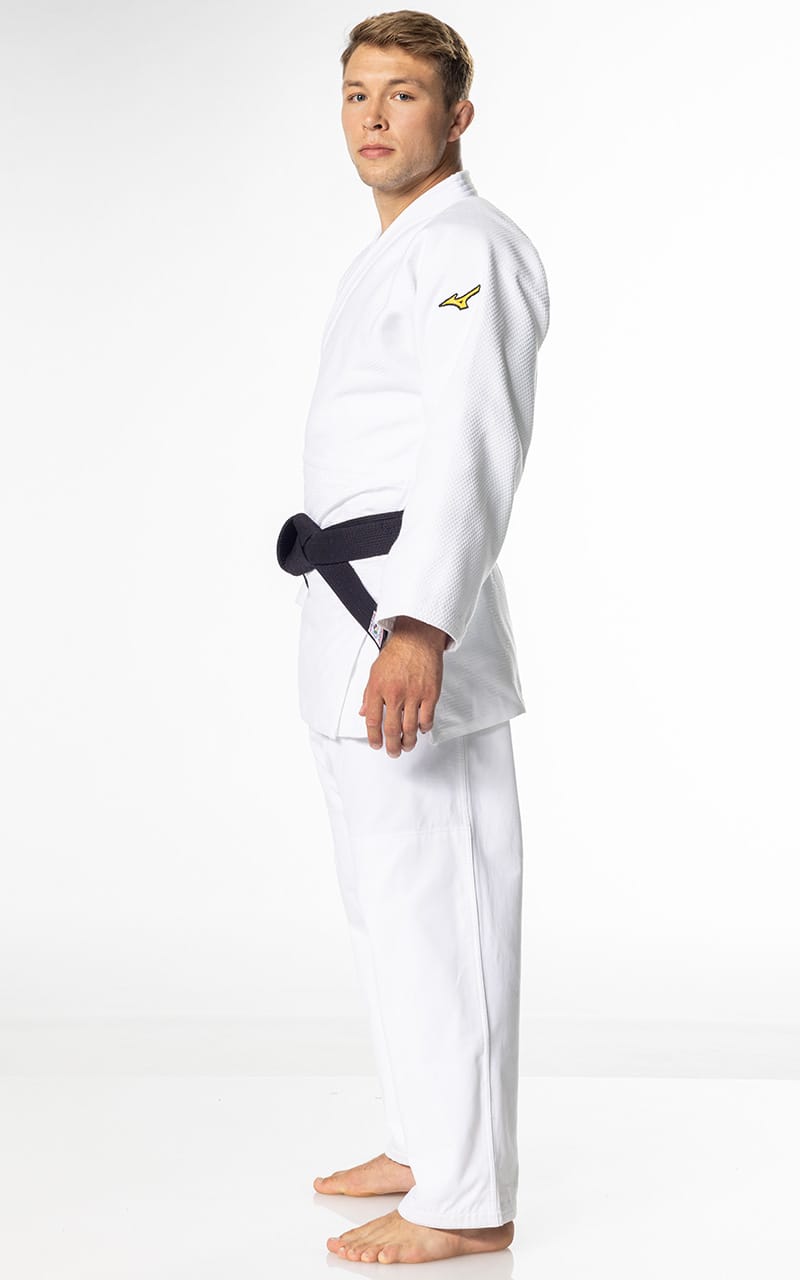 MIZUNO Yusho III Judogi, IJF, 750 g